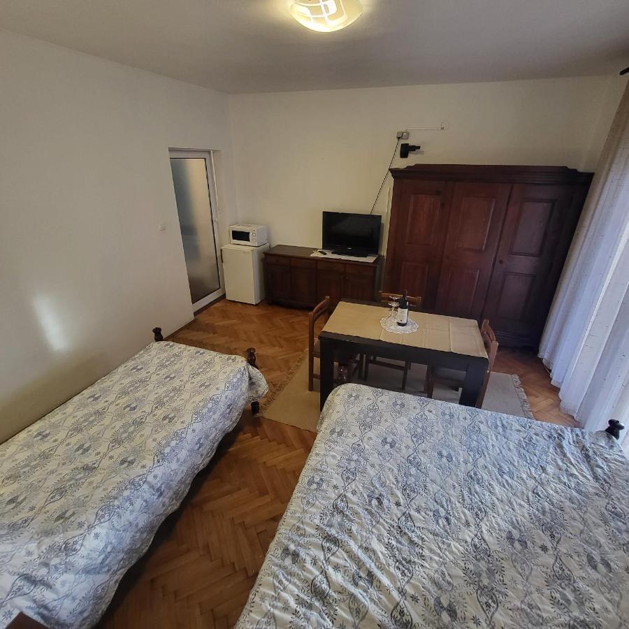 Studio Apartman Meljine Luaran gambar